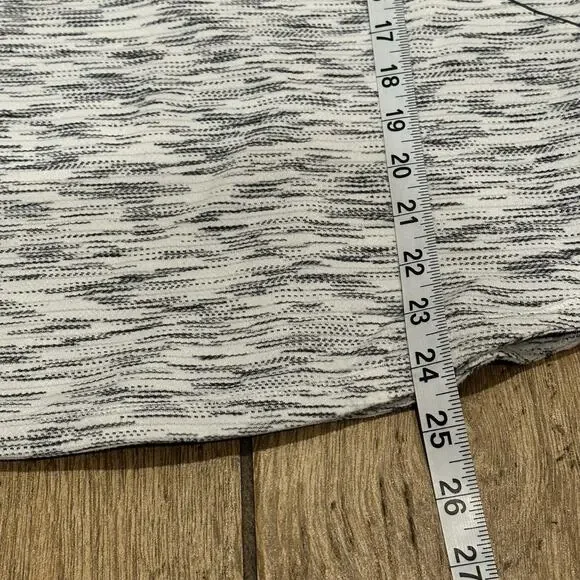 Lululemon Top Womens 8 Heather Gray Round Neck Stretch Active Gym Short Sleeve - Picture 6 of 6